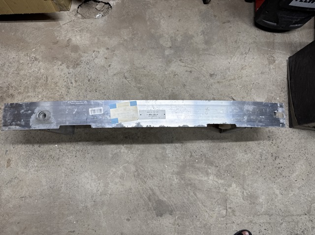 Балка бампера переднього 51117296849 BMW