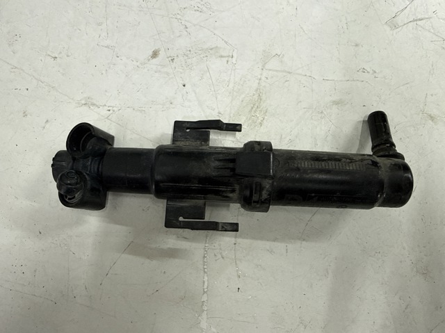 Сопло омивача фари передньої, правої 61677149886 BMW