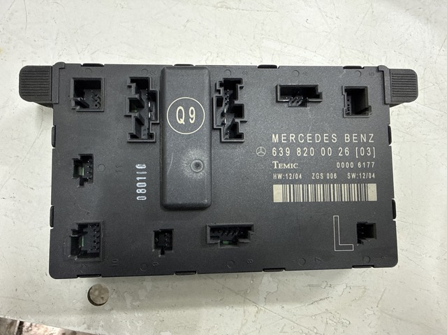 Блок комфорту передніх дверей 6398200026 MERCEDES