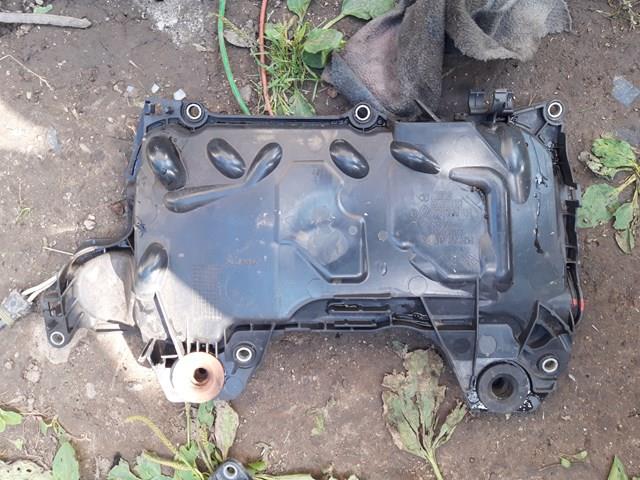 Кришка двигуна декоративна 8200672464 RENAULT