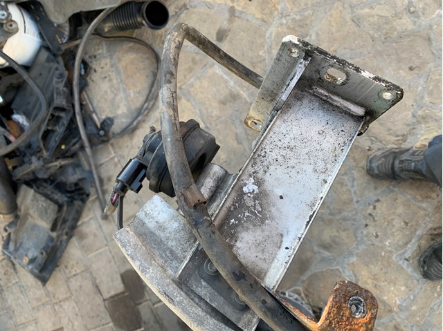 Кронштейн підсилювача переднього бампера 8K0807134C VAG