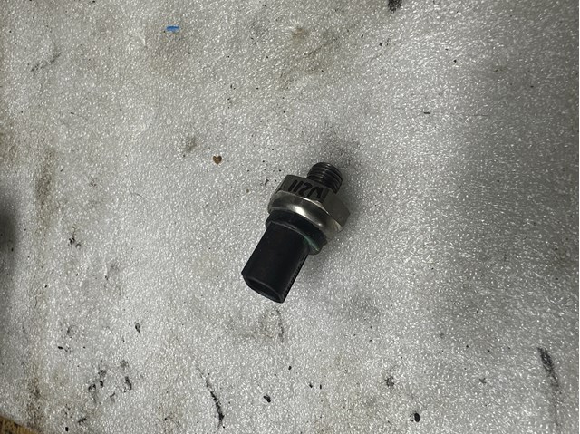 Датчик тиску вихлопних газів A0061531128 MERCEDES