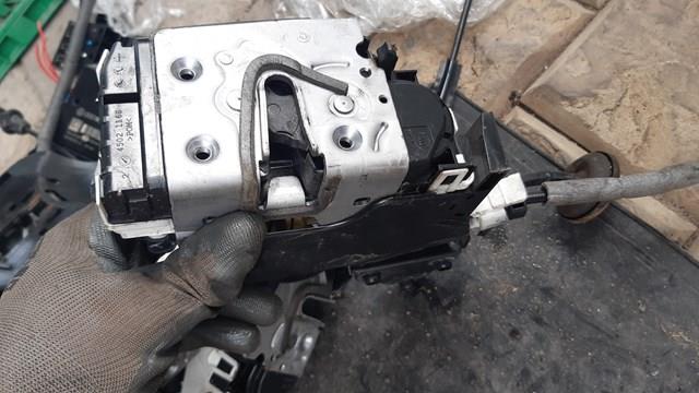 Замок задньої дверї, правої A2047300435 MERCEDES