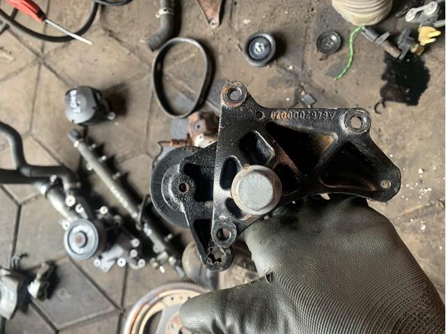 Натяжна планка поліклинового ременя A6462000070 MERCEDES