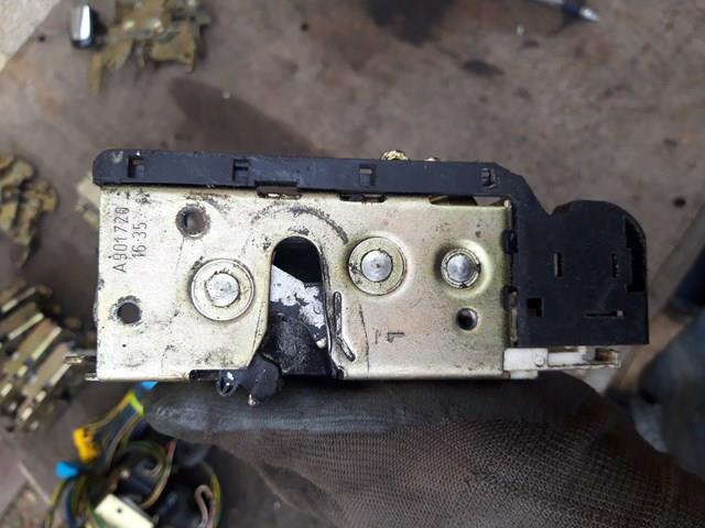 Замок водійських дверей A9017201635 MERCEDES