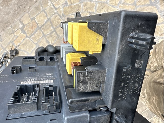 Реле запобіжників A9065454401 MERCEDES