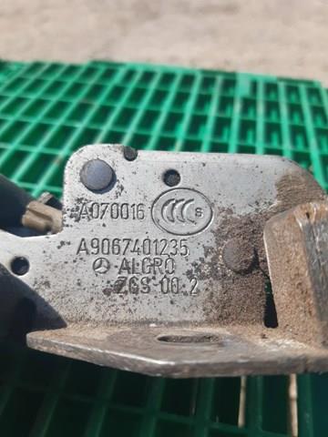 Замок задної лівої двостулкової двері, нижній A9067401235 MERCEDES
