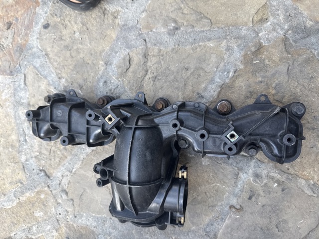 Колектор впускний BK2Q9424CD FORD