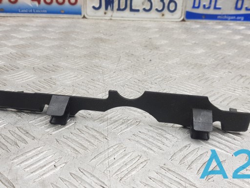 Кришка двигуна декоративна 06E103935E VAG