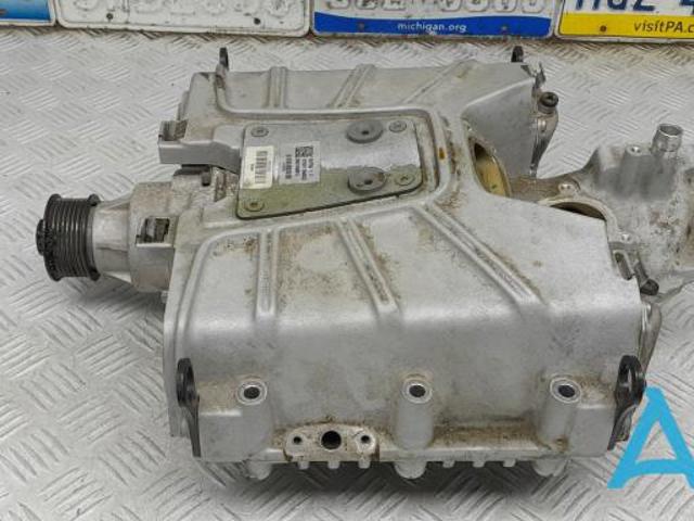 Компресор автомобільний 06E145601AN VAG
