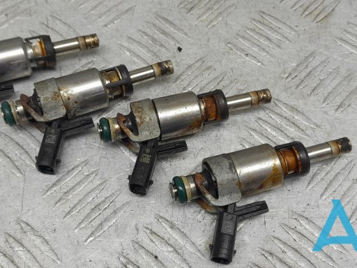 Форсунка дизельна в зборі, розпилювач + тримач 06G906036AH VAG