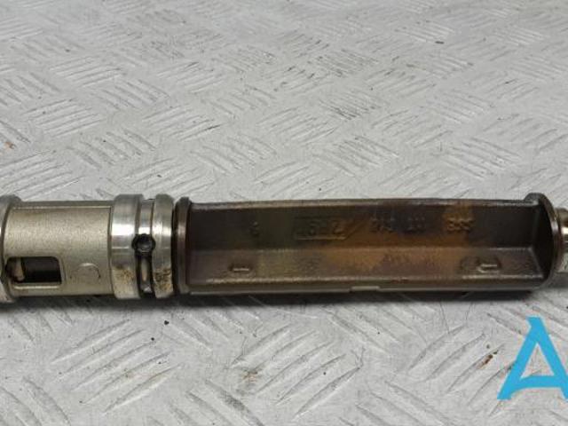 Балансувальний вал 06H198205F VAG