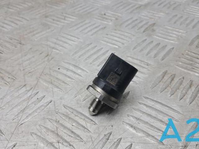 Датчик тиску палива 06J906054J VAG