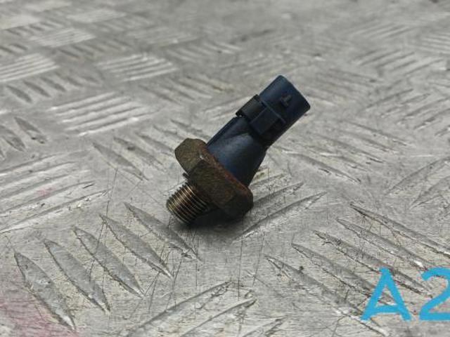 Датчик показника тиску масла 06K919081D VAG