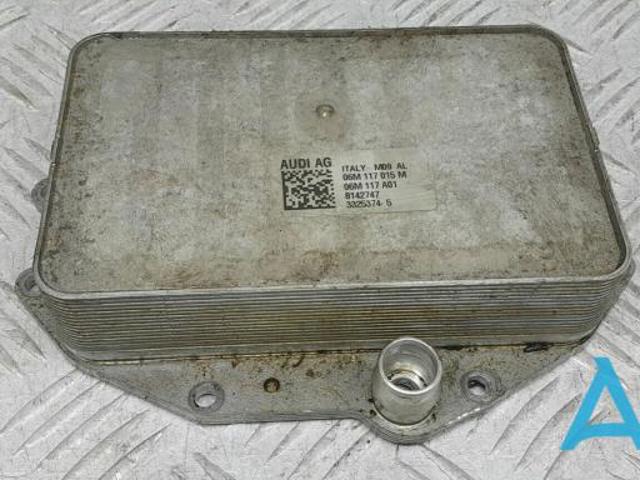 Масляний радіатор охолодження рідини АКПП 06M117015M VAG