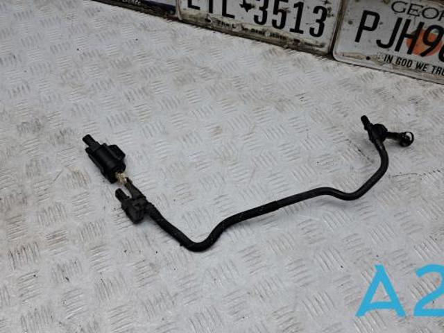 Клапан вентиляції газів паливного бака 06M133240BP VAG