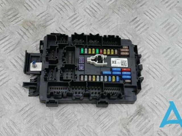 Коробка запобіжників 103440901C TESLA