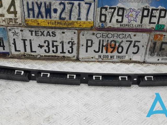Кронштейн бампера заднього, центральний 103484400C TESLA