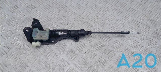 Тяга приводу замка капота 109879000D TESLA