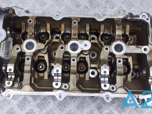 Головка блока циліндрів (ГБЦ), права 11040EY02E NISSAN