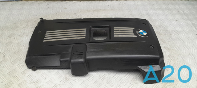 Кришка двигуна декоративна 11127575031 BMW