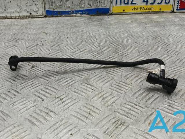 Трубка відводу картерних газів 11158645343 BMW