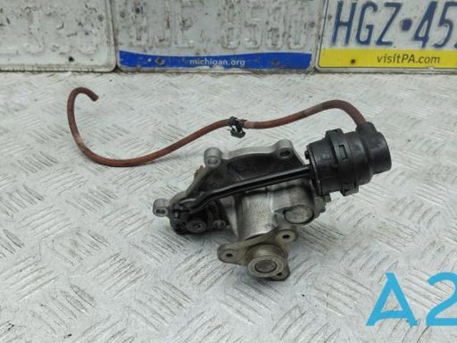 Помпа водяна, (насос) охолодження 11518638494 BMW
