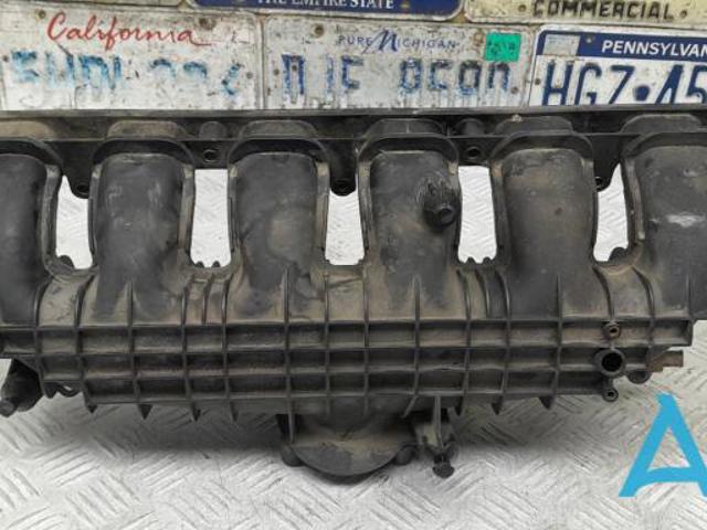 Колектор впускний 11617564679 BMW