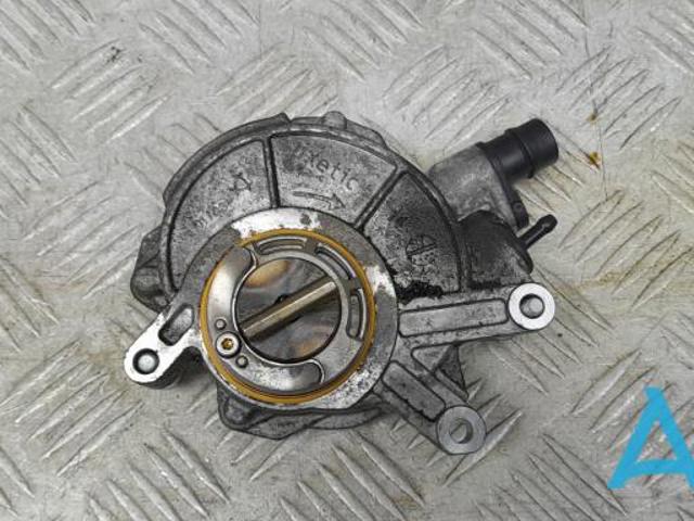 Насос вакуумний 11668605976 BMW