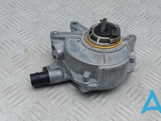 Насос вакуумний 11668634120 BMW