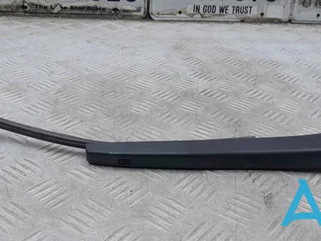 Важіль-поводок склоочисника заднього скла 11A955707A9B9 VAG