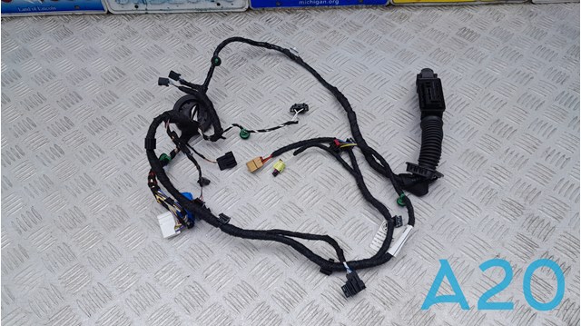 Джгут проводів передньої двері 11A970402 VAG