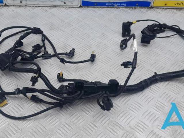Електропроводка моторного віддсіка 12518682010 BMW
