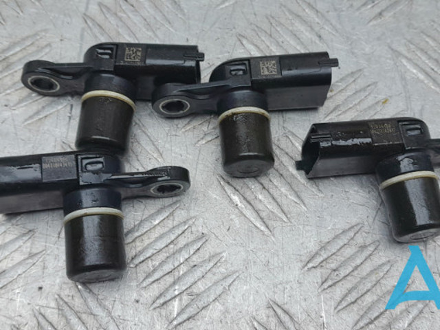 Повітряний фільтр двигуна 12684186 GM