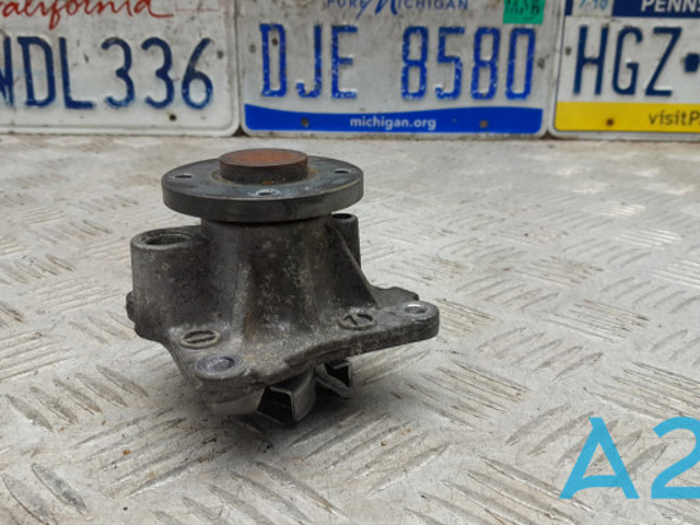 Помпа охолодження 1300A095 MITSUBISHI