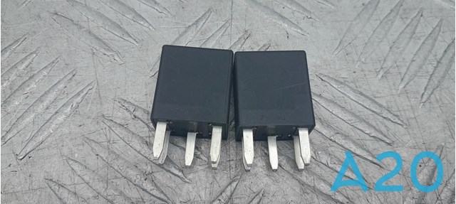 Реле електричне багатофункціональне 13500126 GM