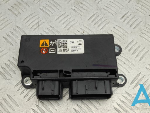 Блок управління airbag 13524236 GM