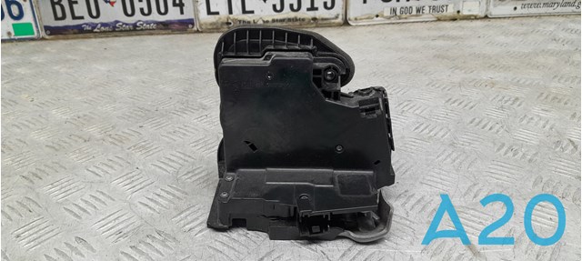 Замок задніх дверей, правих 13528250 GM