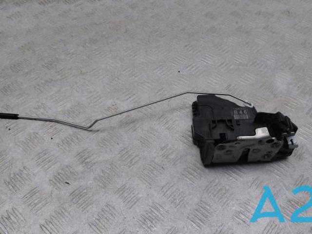 Замок двері правої передньої 13553103 GM
