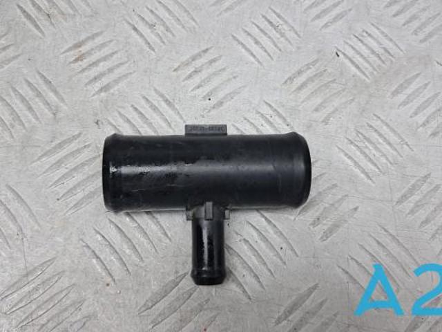Водопровідна труба 1370A627 MITSUBISHI