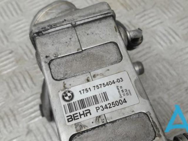 Охолоджувач наддувочного повітря 13717575406 BMW