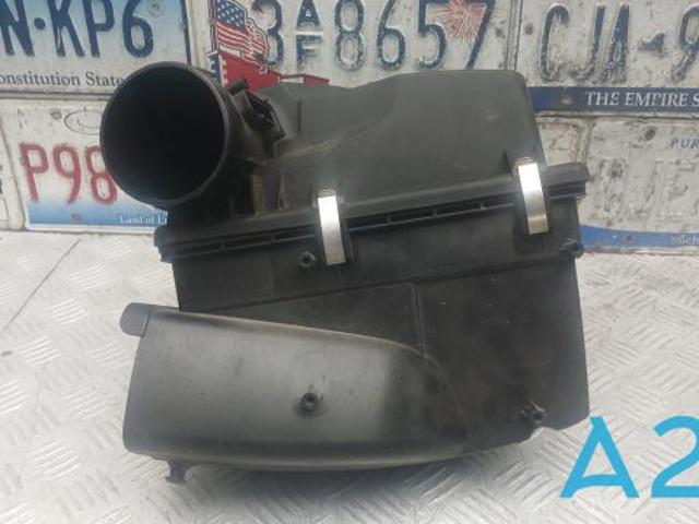 Коробка фільтра 13718580424 BMW