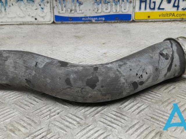 Трубка, що нагнітається 13718603095 BMW