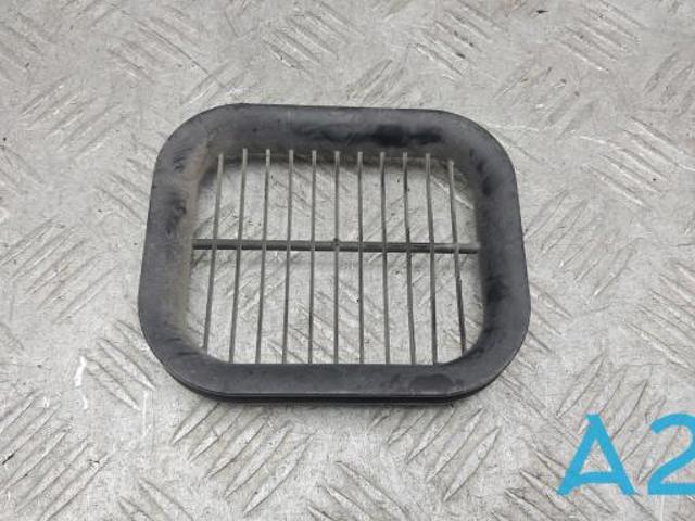 Повітроприймач 13718635091 BMW