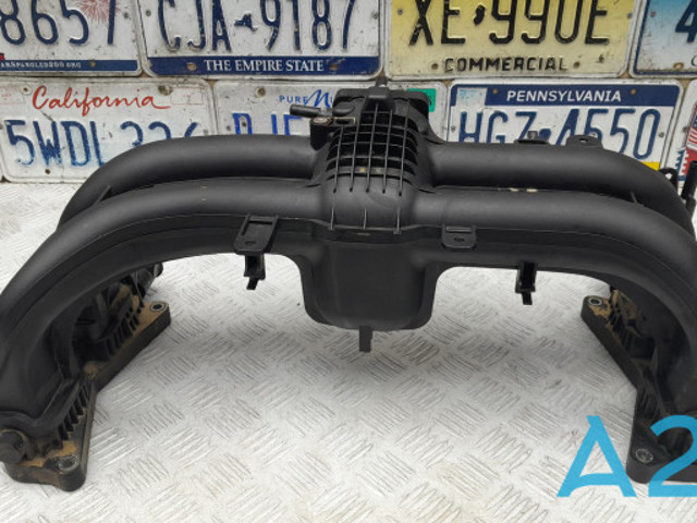 Колектор впускний 14001AC33A SUBARU