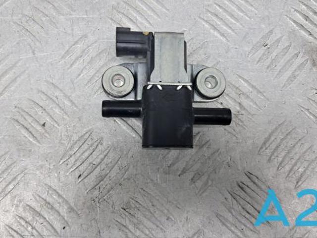 Зворотний клапан вакуумної системи 149306CA0A NISSAN