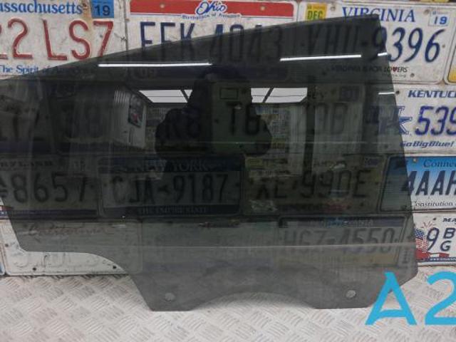 Скло задньої двері правої 149551100B TESLA