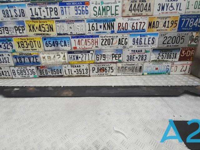 Кронштейн зовнішньої накладки лівого порога 149774100B TESLA