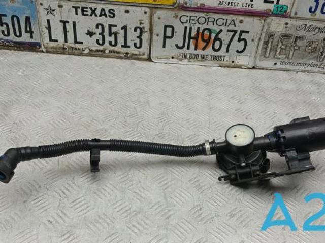 Насос діагностики течі в баку 16137404081 BMW