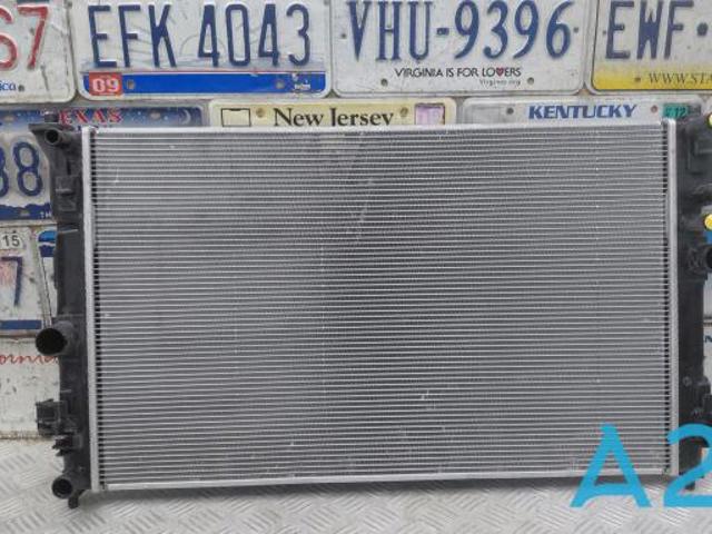 Радіатор системи охолодження двигуна 16400F2180 TOYOTA